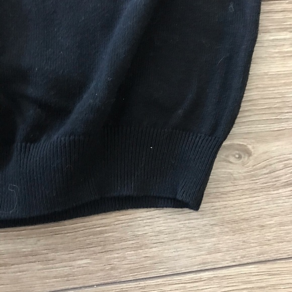 Sweater - Picture 4 of 4